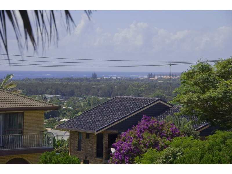 5 Somerset Ave, Banora Point NSW 2486