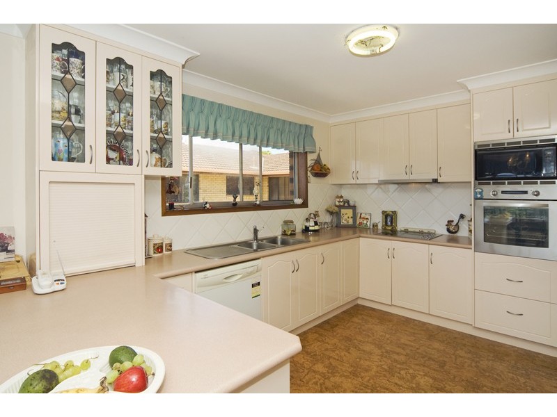 5 Somerset Ave, Banora Point NSW 2486