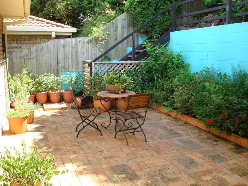 2/65 Bimbadeen Avenue, Banora Point NSW 2486