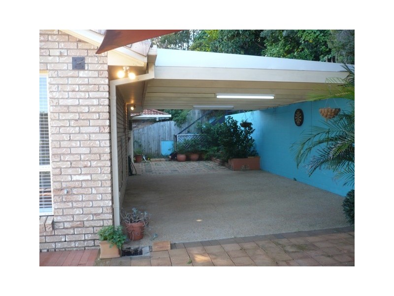 2/65 Bimbadeen Avenue, Banora Point NSW 2486