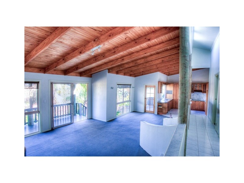 11 Mariners Crescent, Banora Point NSW 2486