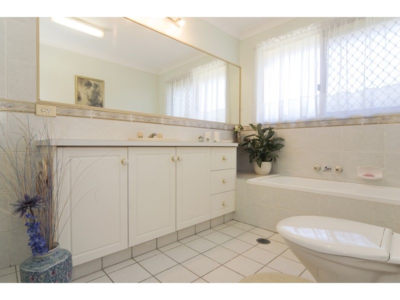 34 Alexander Ct, Tweed Heads South NSW 2486