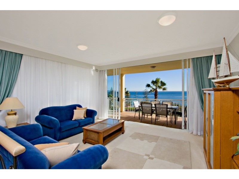 6/1 Tweed Terrace, Coolangatta QLD 4225