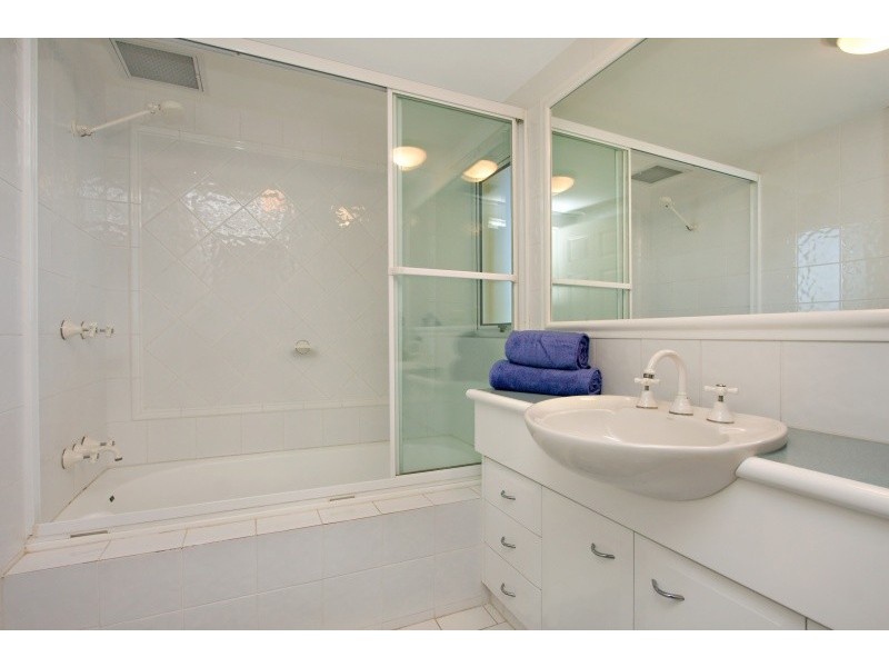 6/1 Tweed Terrace, Coolangatta QLD 4225