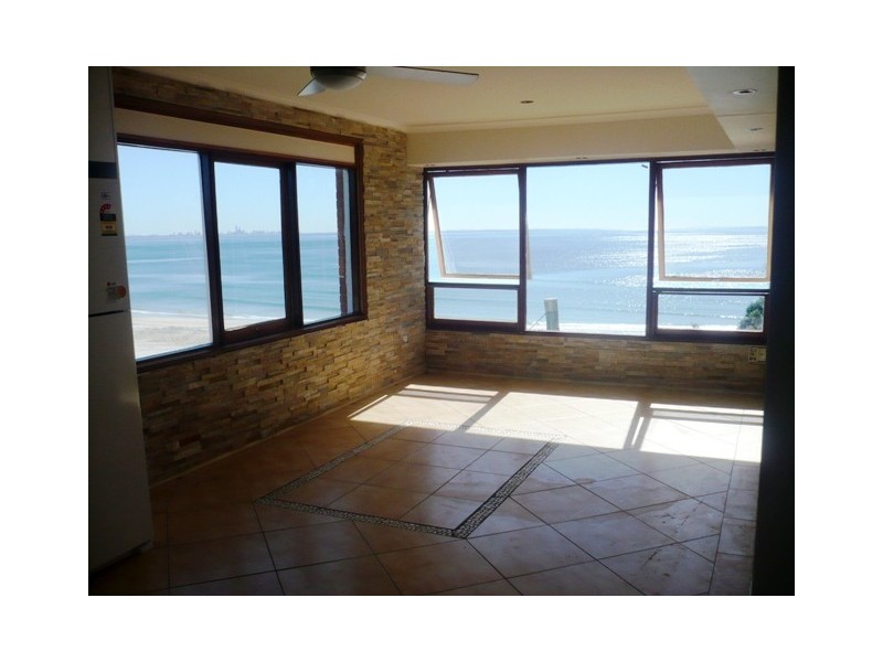 12/30 Powells, Coolangatta QLD 4225