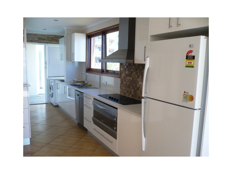 12/30 Powells, Coolangatta QLD 4225