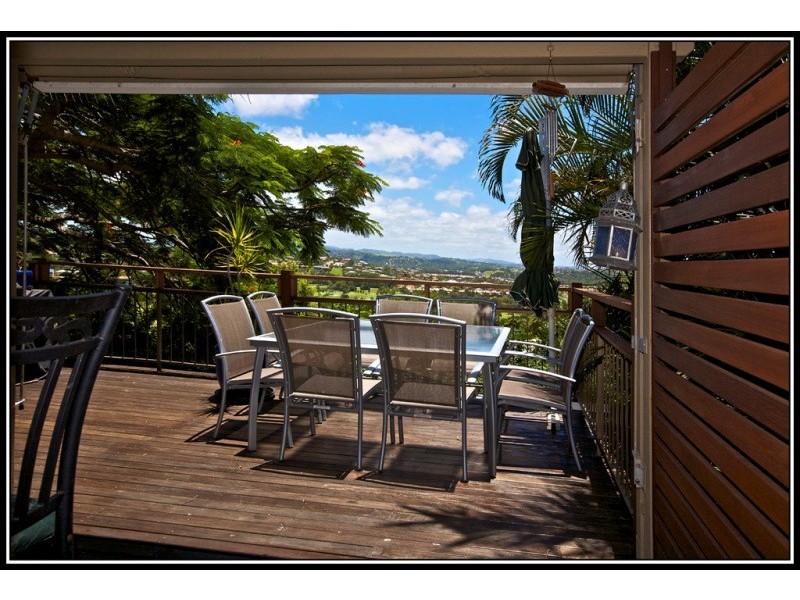 61 Cominan Avenue, Banora Point NSW 2486
