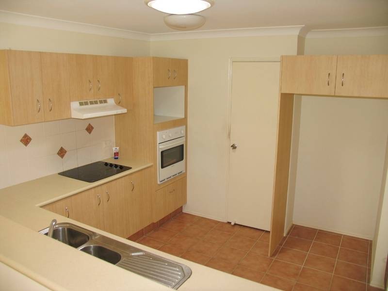 1/43 Kildare Dr, Banora Point NSW 2486