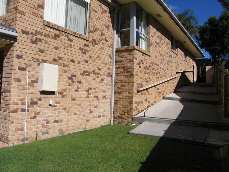 1/43 Kildare Dr, Banora Point NSW 2486