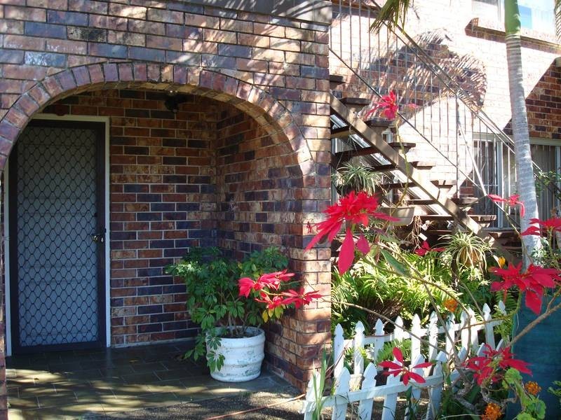 1/40 Blue Water Crescent, Tweed Heads West NSW 2485