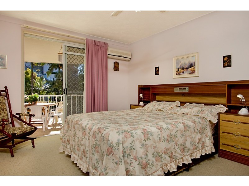 11/54 Dutton Street, Coolangatta QLD 4225