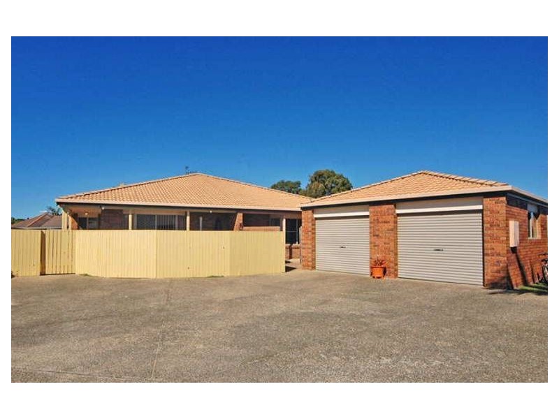1/7 Cromer Ct, Banora Point NSW 2486