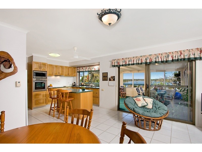 3 James Cook DR, Banora Point NSW 2486