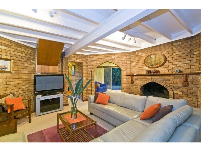 27 Marika Way, Currumbin Waters QLD 4223