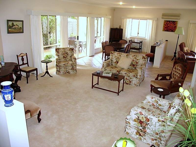 5 Kimberley, Banora Point NSW 2486
