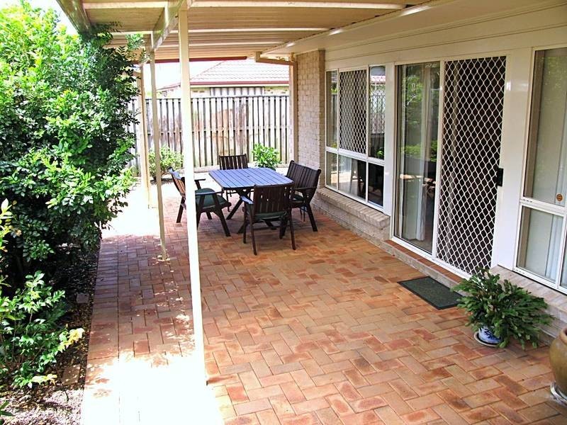 5 Kimberley, Banora Point NSW 2486