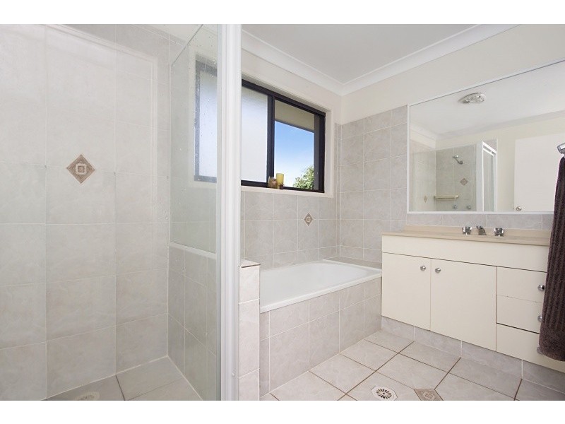 46 Cominan Ave, Banora Point NSW 2486