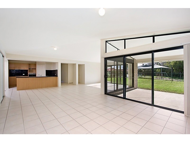 34 Traminer Court, Banora Point NSW 2486