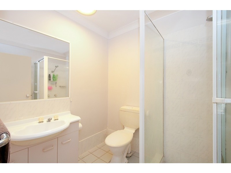 2/14 Kingston Dr, Banora Point NSW 2486