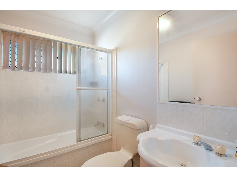 2/14 Kingston Dr, Banora Point NSW 2486