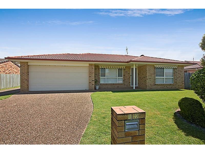 1/23 Avondale Drive, Banora Point NSW 2486