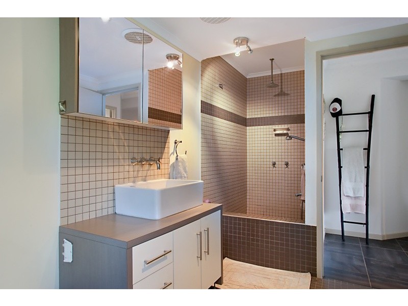6 Blue Haze Cres, Banora Point NSW 2486