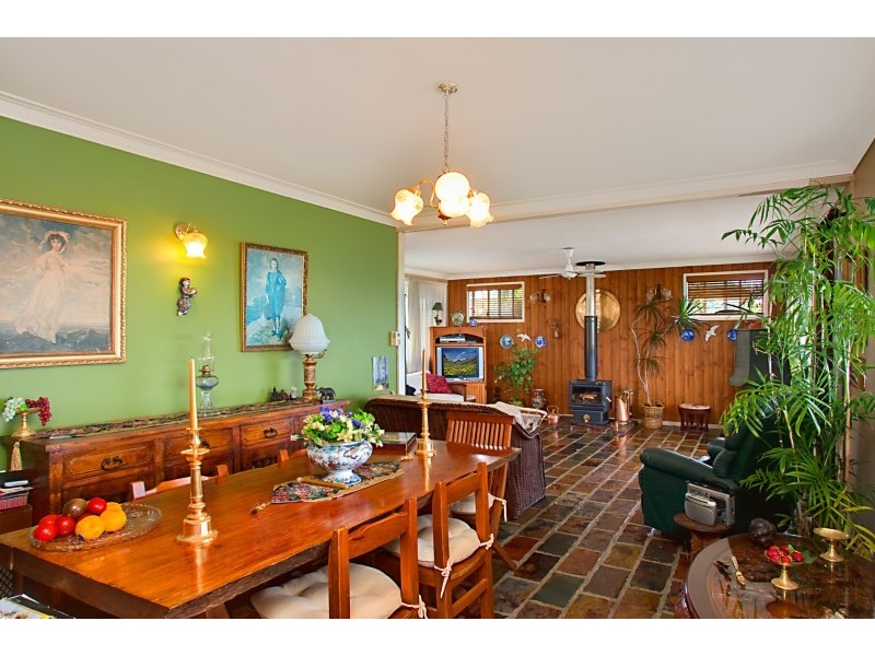 6 Blue Haze Cres, Banora Point NSW 2486