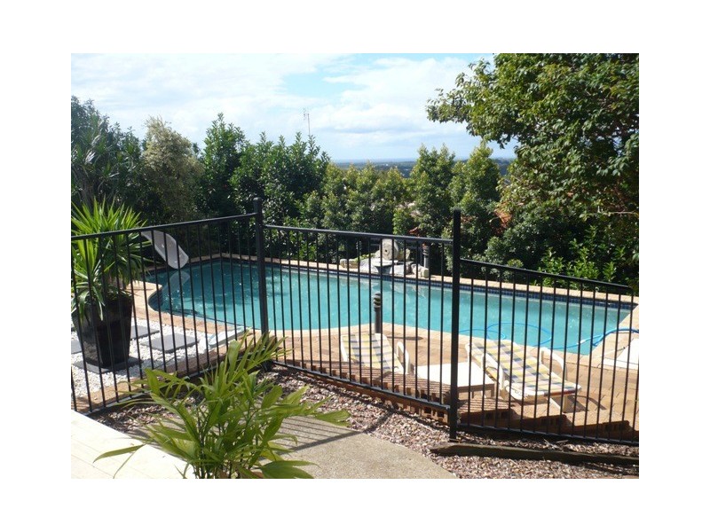 27 Karingal Avenue, Bilambil Heights NSW 2486