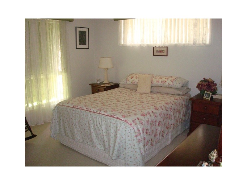 11 Honeymyrtle Drive, Banora Point NSW 2486