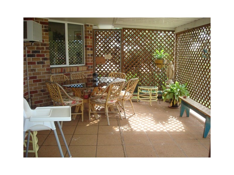 11 Honeymyrtle Drive, Banora Point NSW 2486