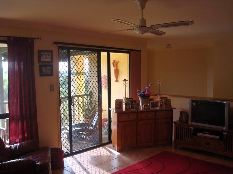 61 Amaroo Drive, Banora Point NSW 2486