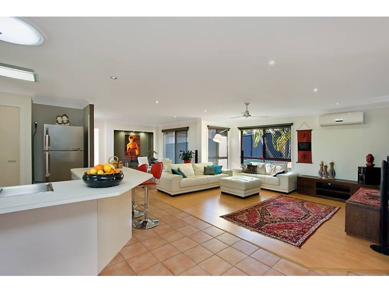 5 Goldvilla Drive, Elanora QLD 4221