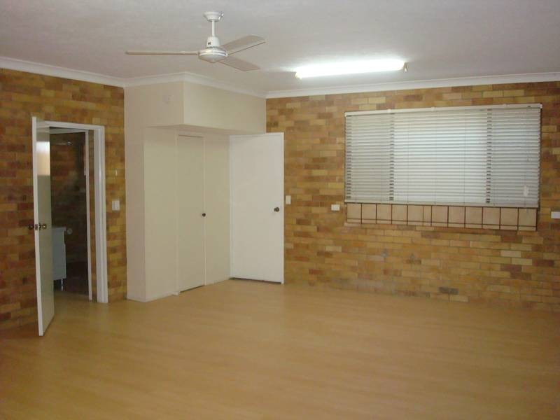 1/43 Oyster Point Road, Banora Point NSW 2486