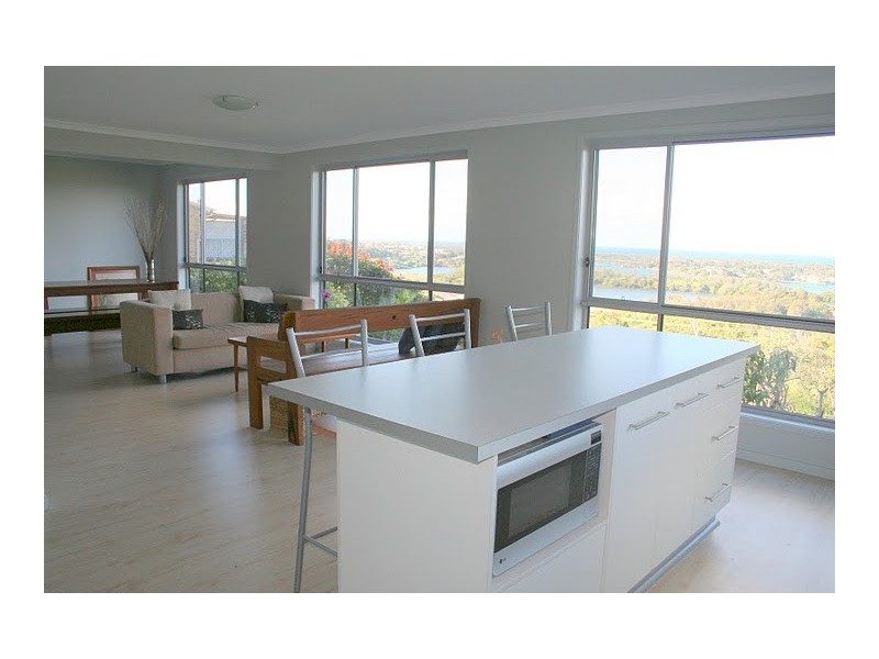 11 Goonal Place, Banora Point NSW 2486