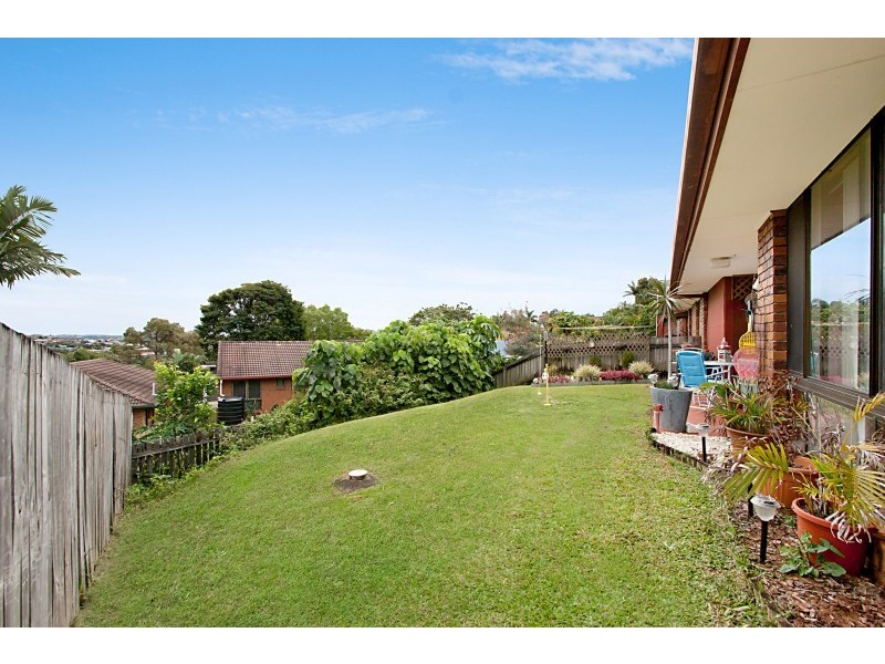 5 Biby Place, Banora Point NSW 2486