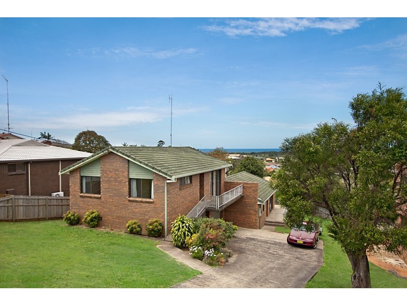 32 Pacific Dr, Banora Point NSW 2486