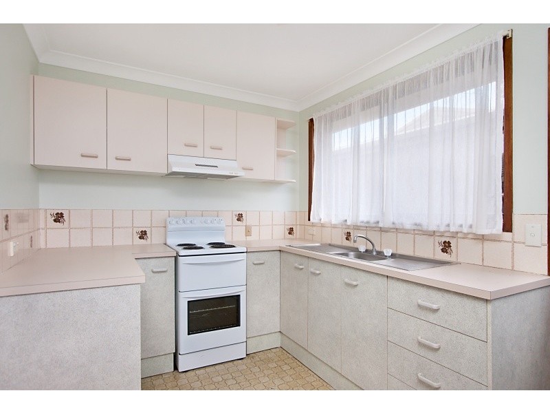 32 Pacific Dr, Banora Point NSW 2486