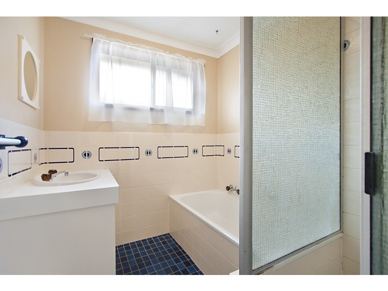 32 Pacific Dr, Banora Point NSW 2486