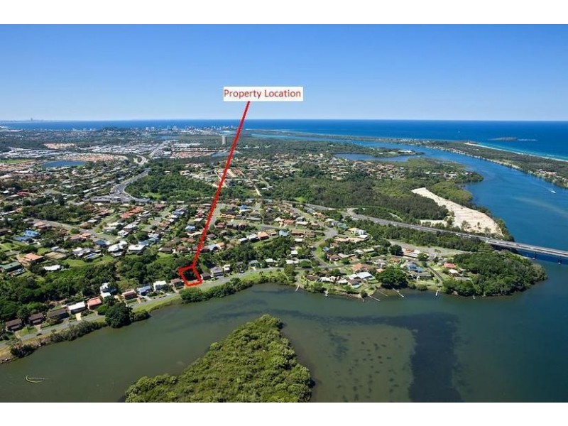 35 Bimbadeen Avenue, Banora Point NSW 2486