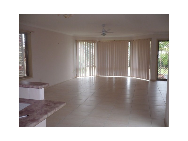 1/19 Chestnut Drive, Banora Point NSW 2486