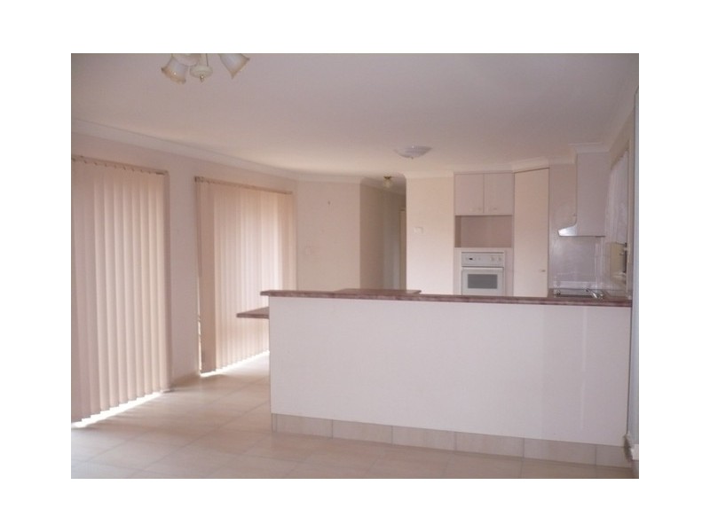 1/19 Chestnut Drive, Banora Point NSW 2486