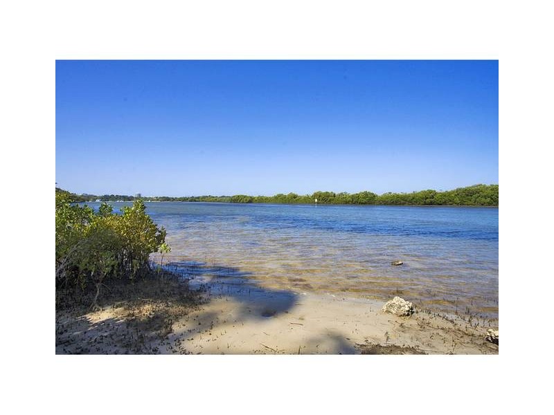 6 Megan Street, Tweed Heads South NSW 2486
