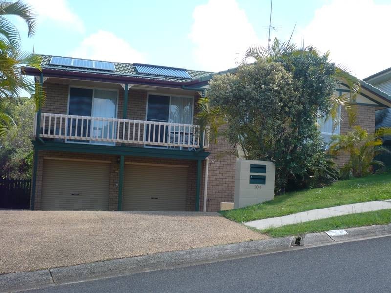 1/104 Lochlomond Drive, Banora Point NSW 2486