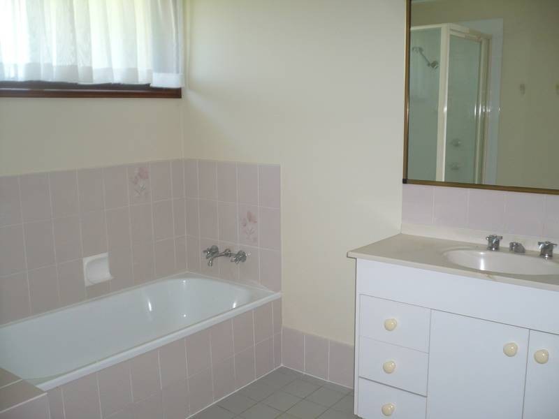 14 Coolabah Court, Banora Point NSW 2486