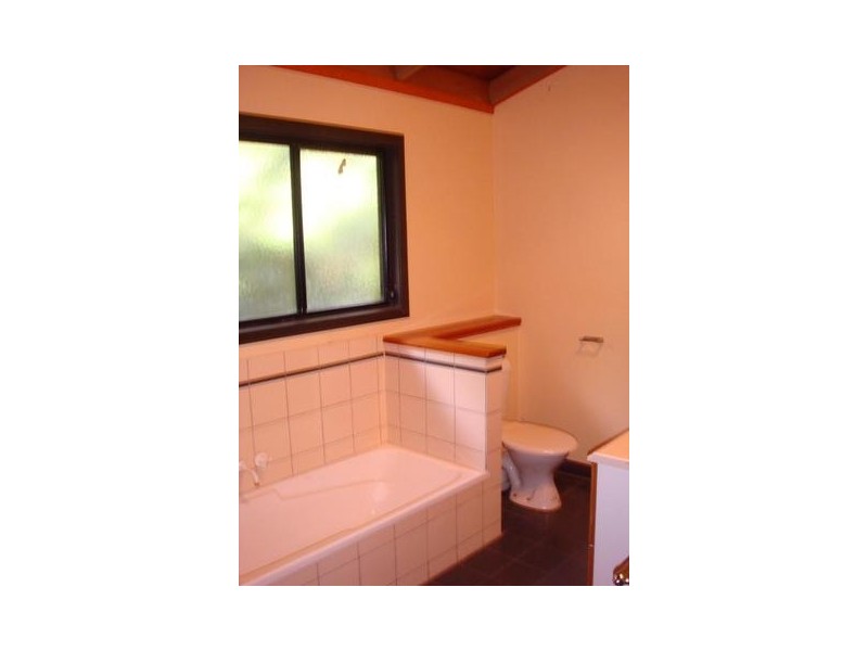 20 Bushland Drive, Banora Point NSW 2486