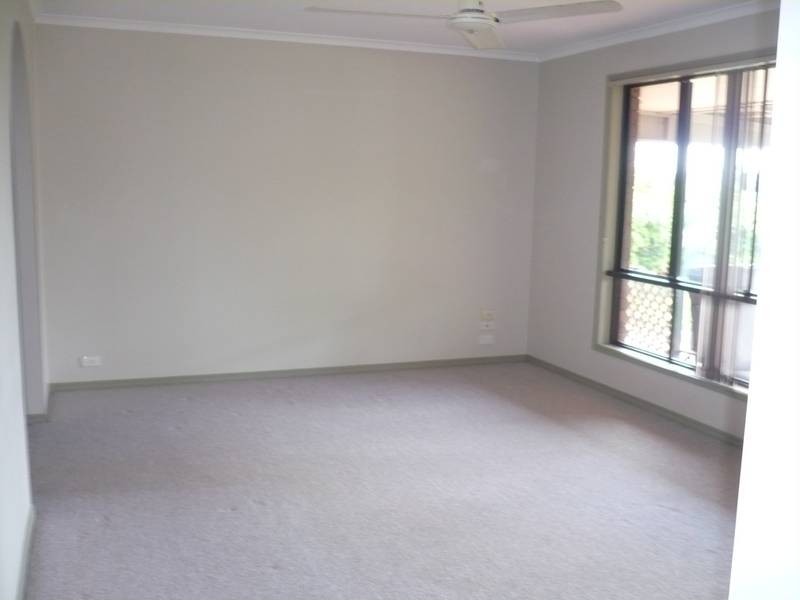 15 Jarrah Place, Banora Point NSW 2486