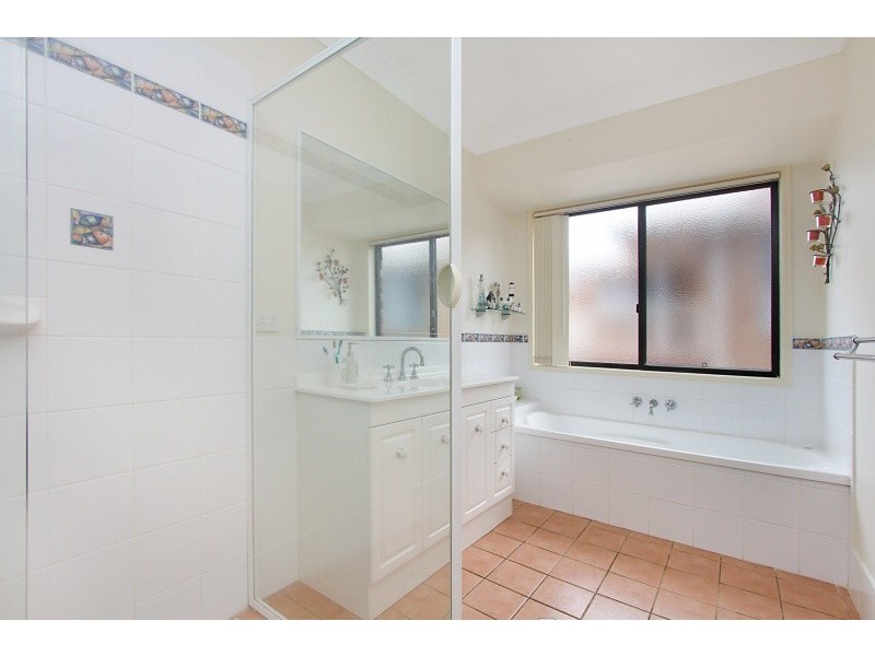 85 Glen Ayr Drive, Banora Point NSW 2486