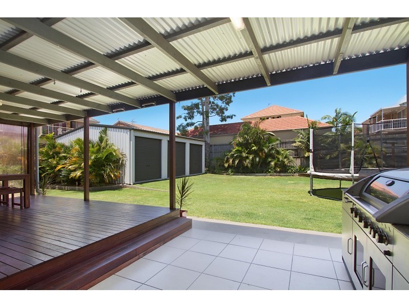 16 Cox Drive, Tweed Heads South NSW 2486