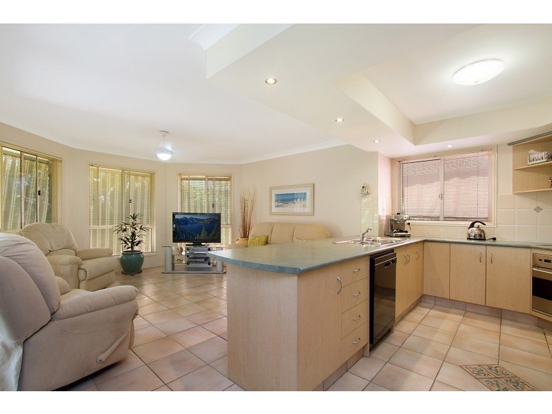 6 Brighton Street, Banora Point NSW 2486