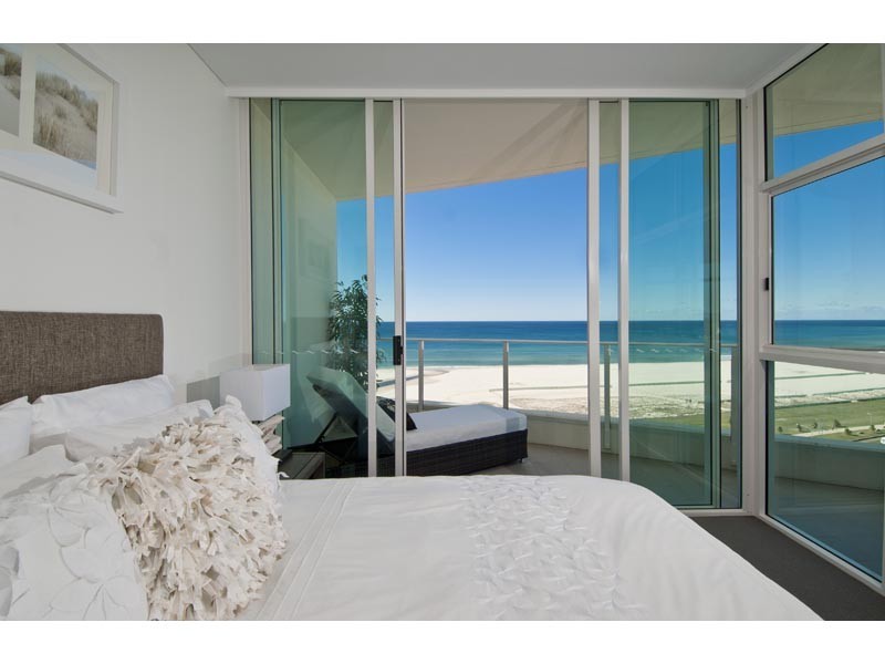 1103/2 Creek Street, Kirra QLD 4225